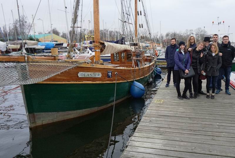 Studenci na żaglowcu s/y Olander